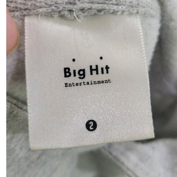 BTS Big Hit Official‎ Tour Sweatshirt Gray Size M/L Graphic Back K-Pop Merch - Picture 11 of 12